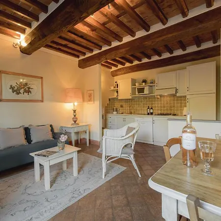 Apartment Donato With Shared Pool Lucca