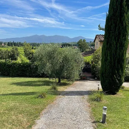 Donato With Shared Pool Lägenhet *