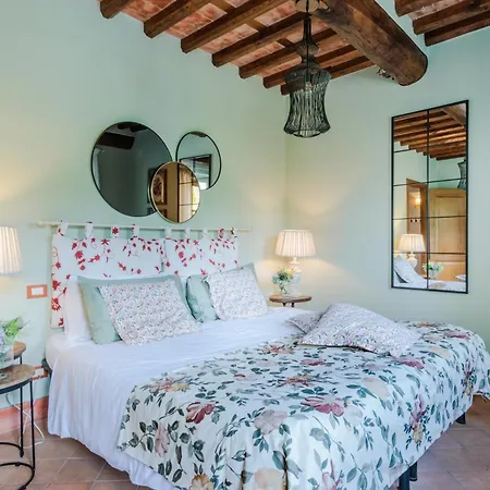 Donato With Shared Pool Apartament